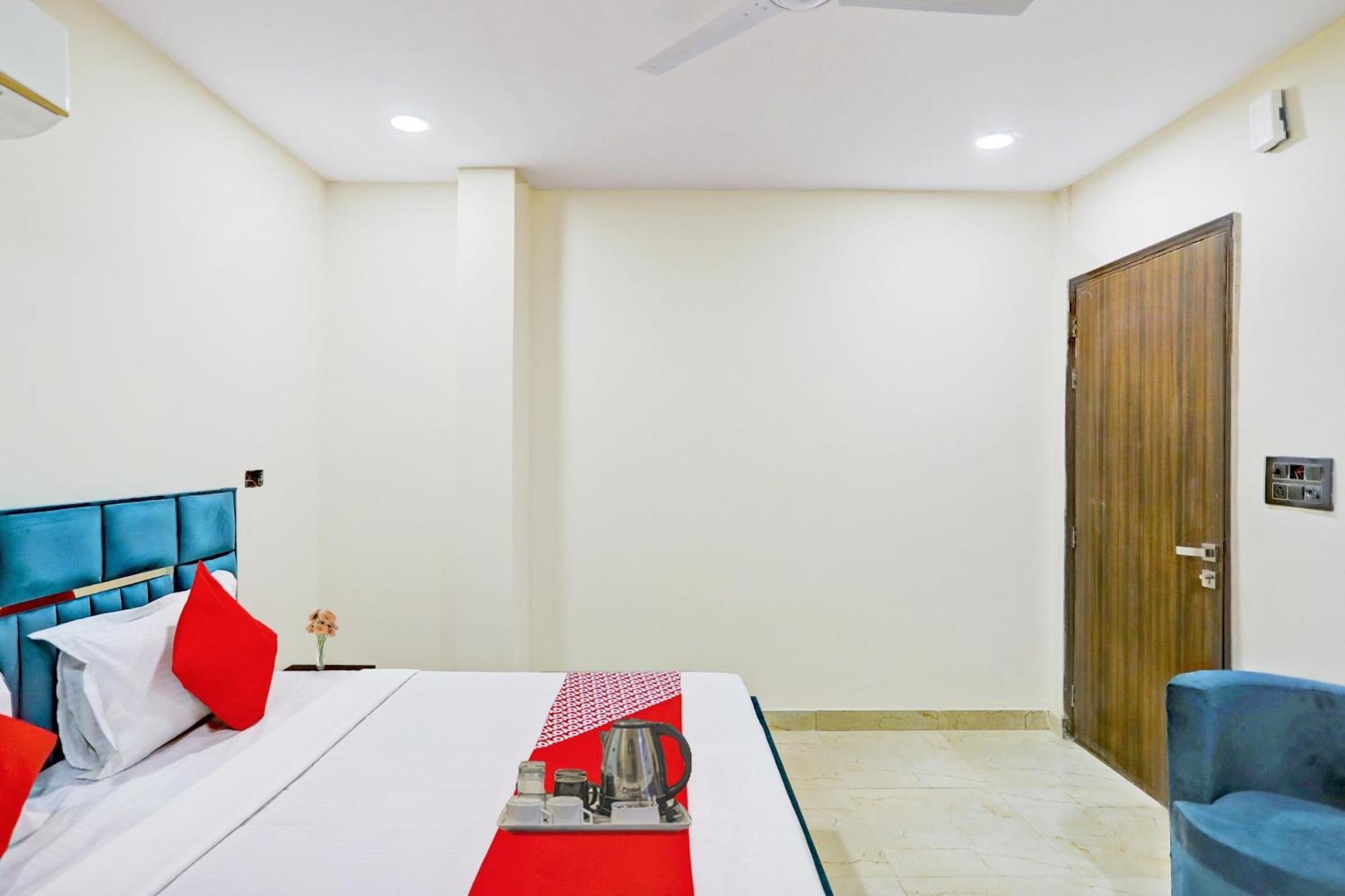 Hotel O Royal Lotus Stay Near Ip Extension Metro Station Nueva Delhi Exterior foto